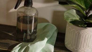 Photo of Which disposable gloves should you use when handling chemicals?