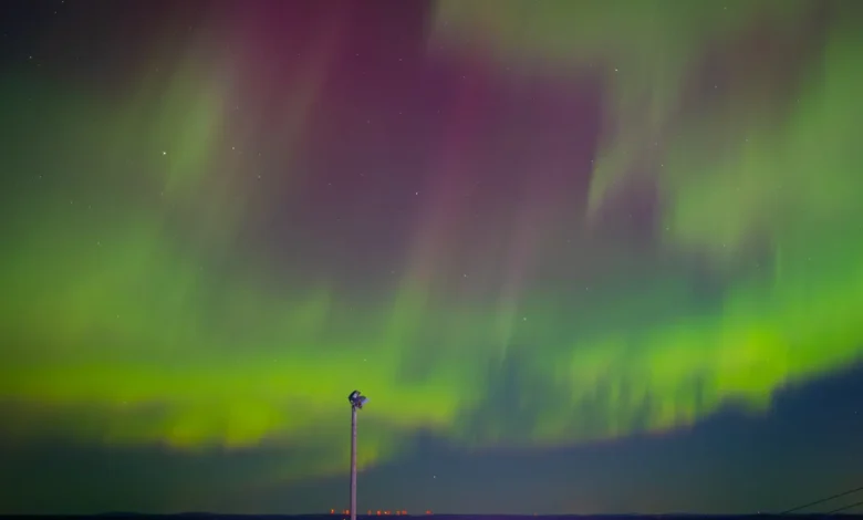 Earth ionosphere dark matter search